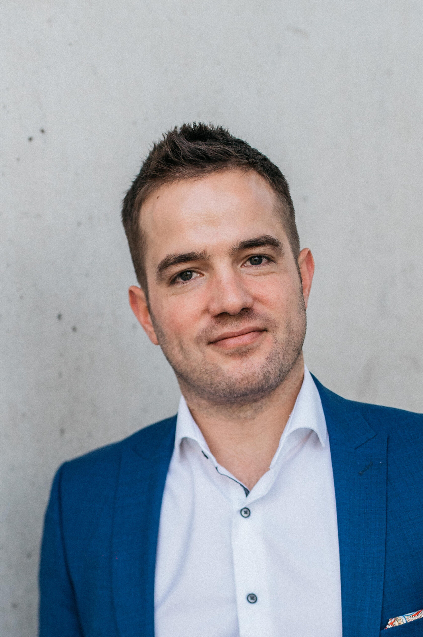 ZOLTAN POPP, Sales Manager Eastern Europe